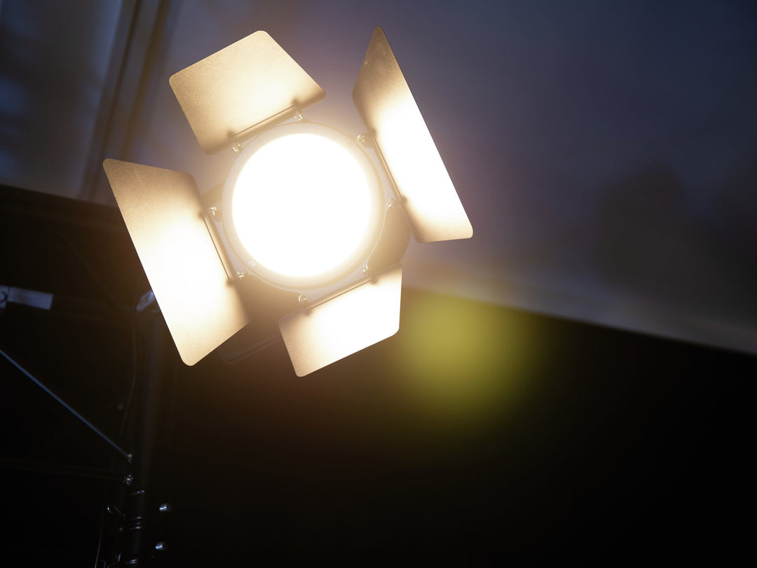 Eurolite LED Teaterspot COB 200 WW/CW