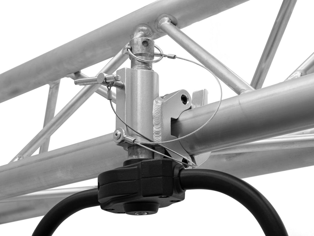 EUROLITE TPTV-1 Accoppiatore argento