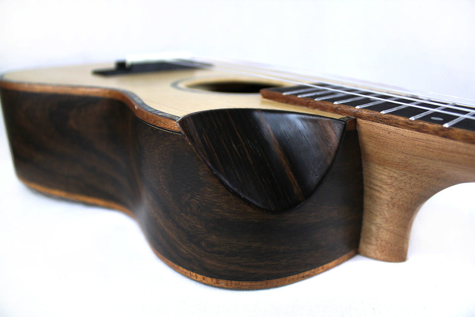 Reno RU380C Concert Ukulele (Natural)
