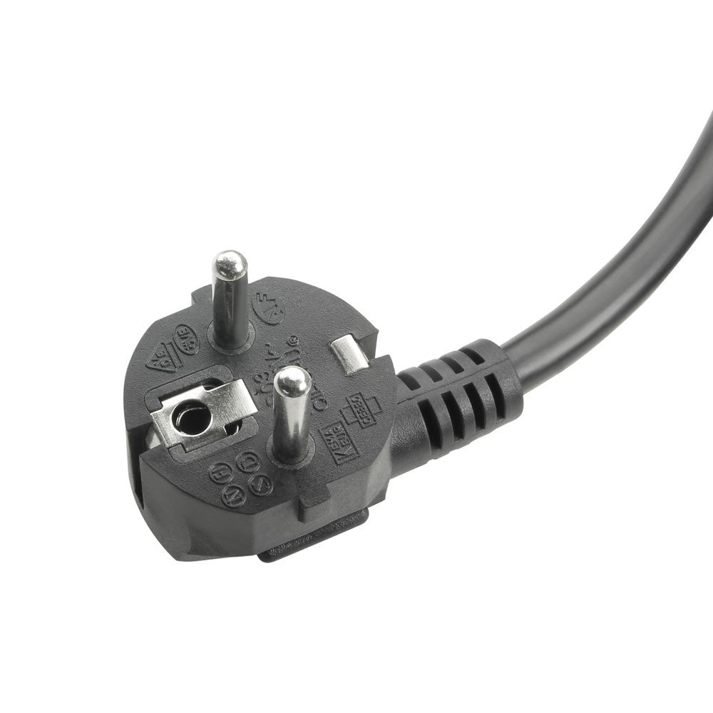 Adam Hall Power socket with/3 schuko sockets