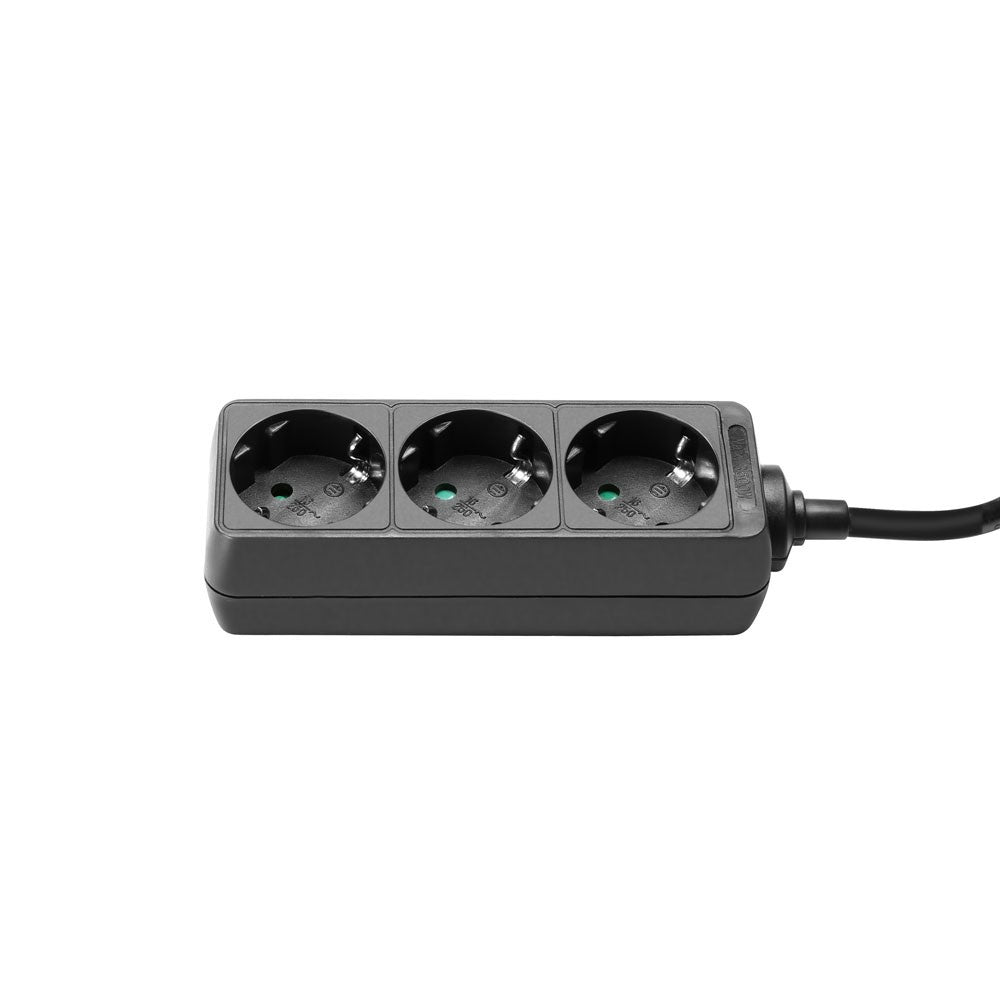Adam Hall Power socket with/3 schuko sockets