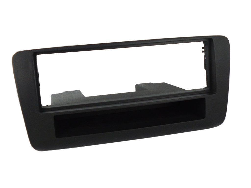 CT24AU20 1-DIN Cornice per Audi A1