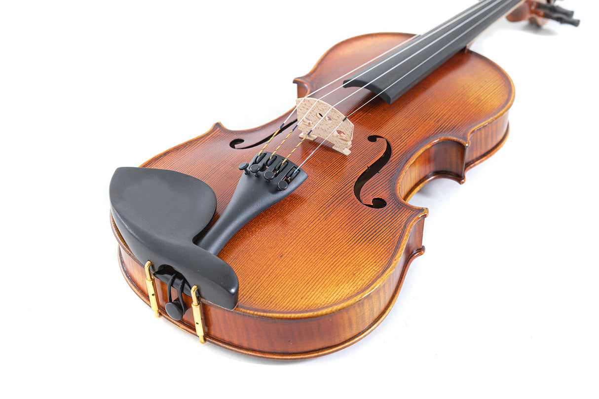 GEWA Violin Maestro 2 - 1/4 (Ready to play incl. violin case, Massaranduba bow and Larsen Aurora strings, transport-secured)