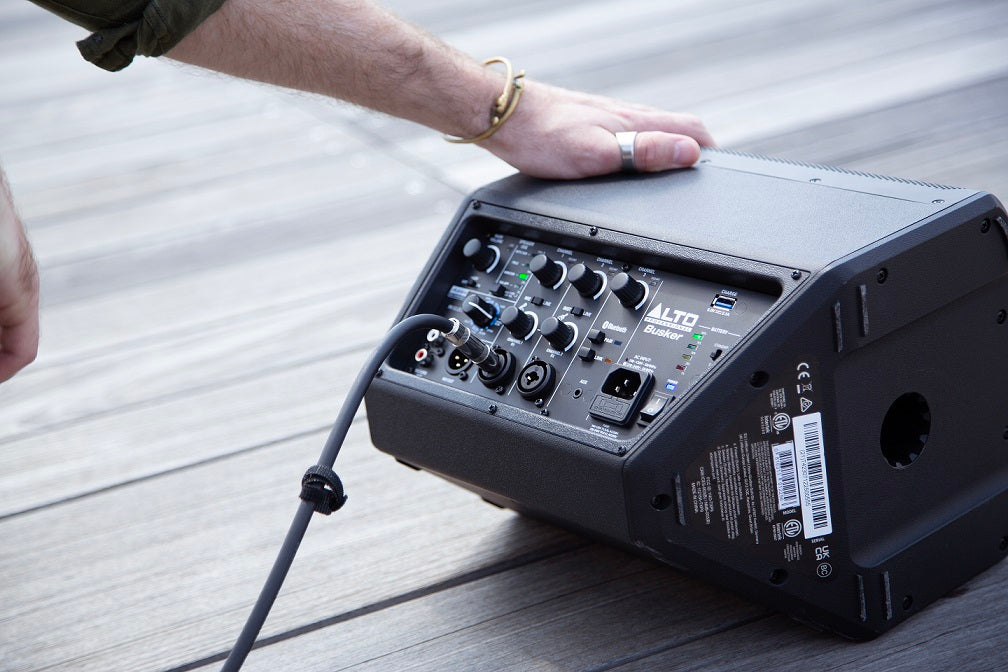 Altoparlante della batteria di cespugli di alto