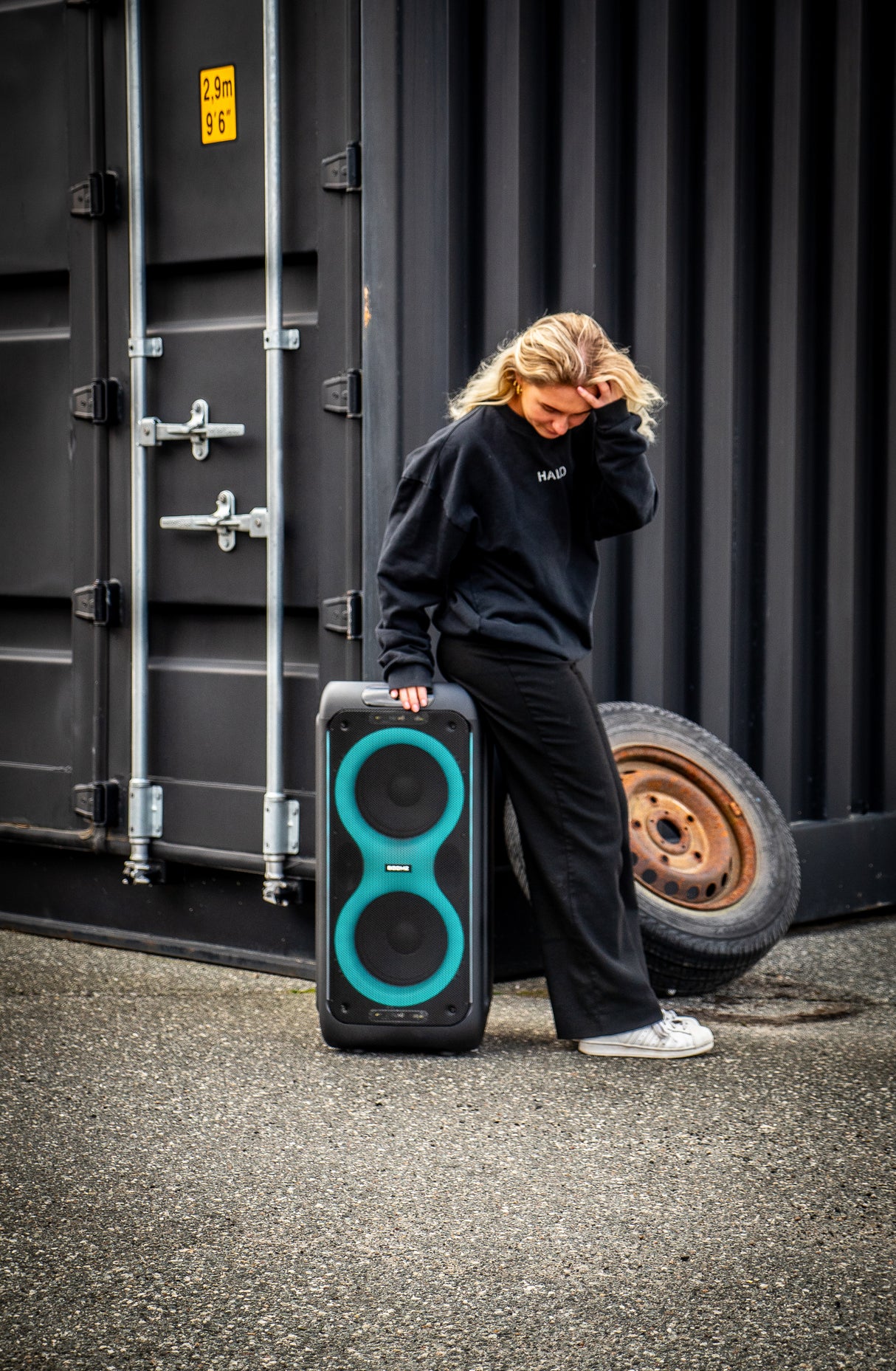 BOOMZ Eight Party Speaker w. Light