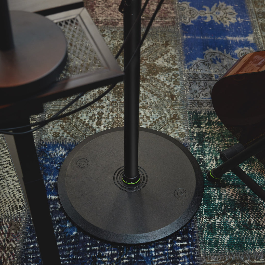 Gravity SP 3202 LR B - Supporto per monitor da studio con grande base rotonda