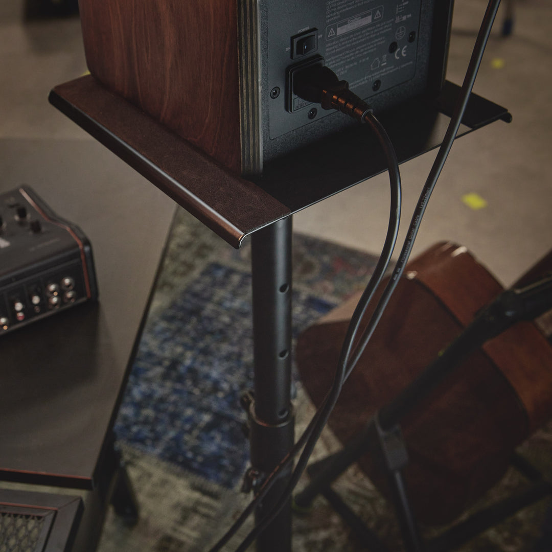 Gravity SP 3202 LR B - Supporto per monitor da studio con grande base rotonda