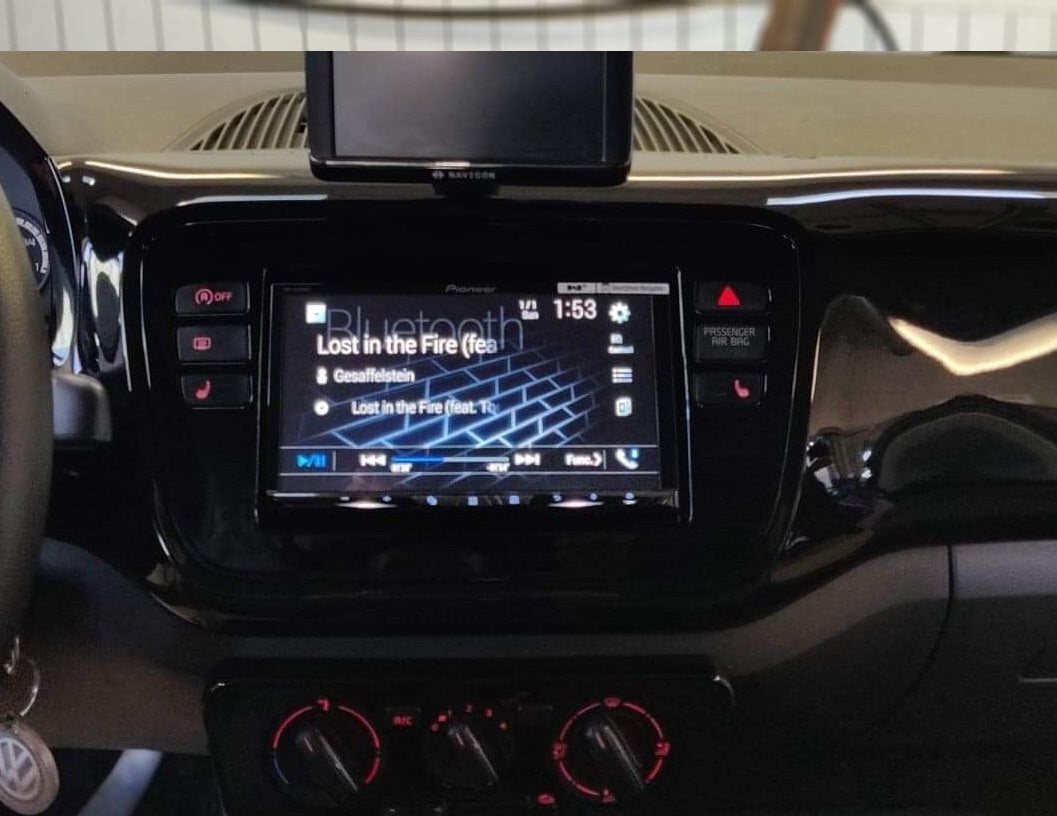 2-DIN Frame for Mii, Citigo and Up (Gloss Black)