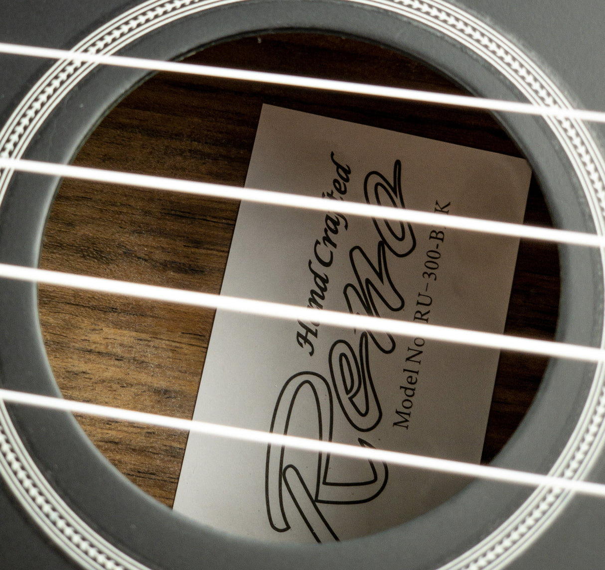 Reno RU300 Grand Concerto Ukulele (Nero)