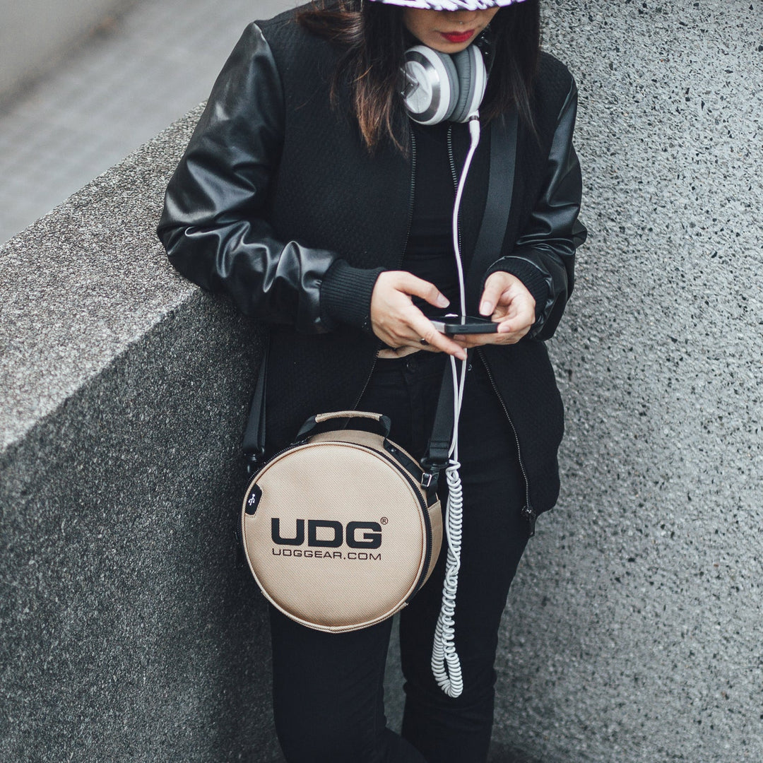 UDG Ultimate DIGI Cuffie bag Oro