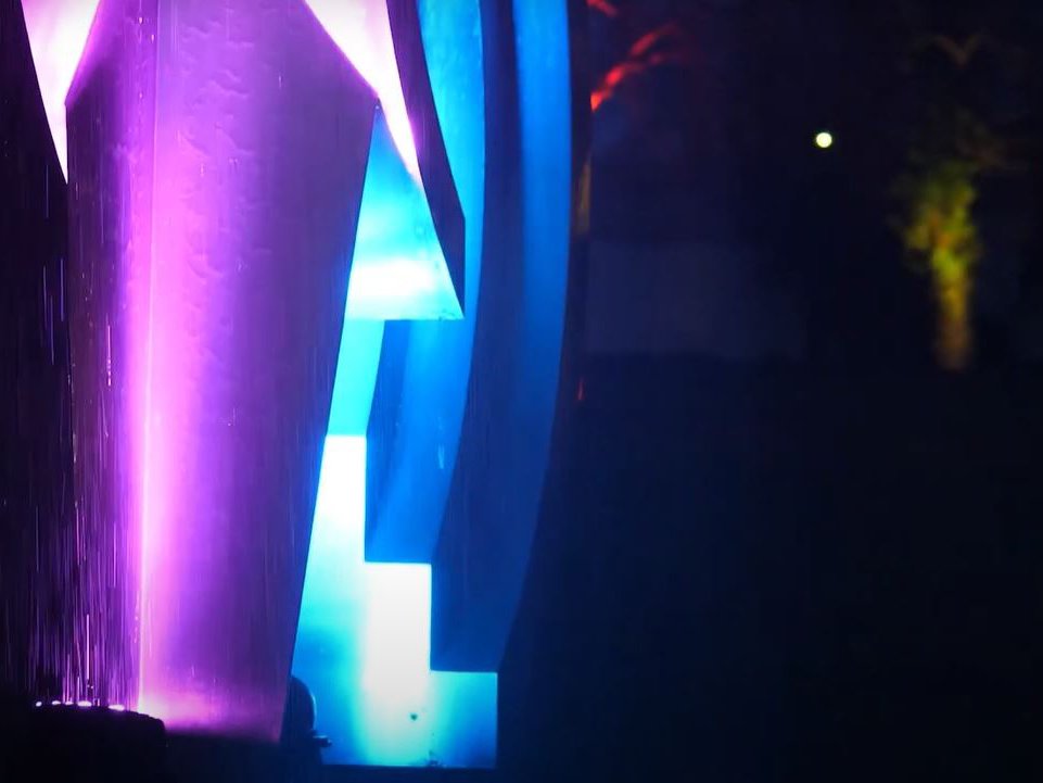 EUROLITE LED IP PAR 7x8W QCL Spot