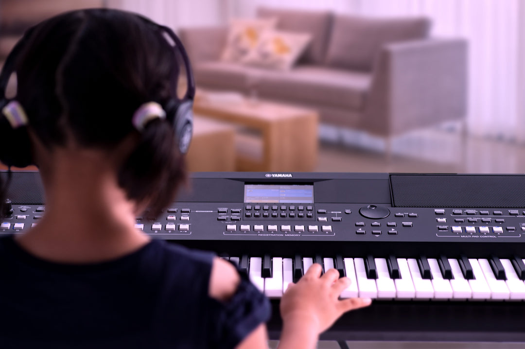 Yamaha PSR-SX600 Tastiere (Nero)