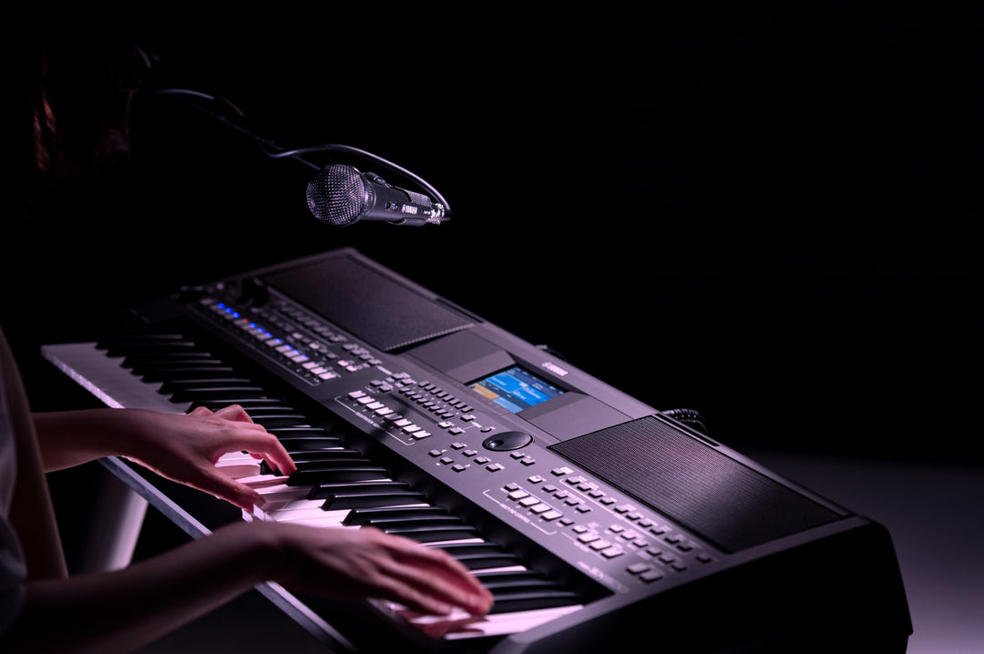 Yamaha PSR-SX600 Tastiere (Nero)
