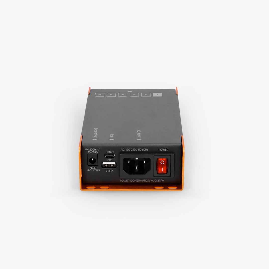 Palmer PWT 06 IEC - Alimentatore universale per pedalboard con USB