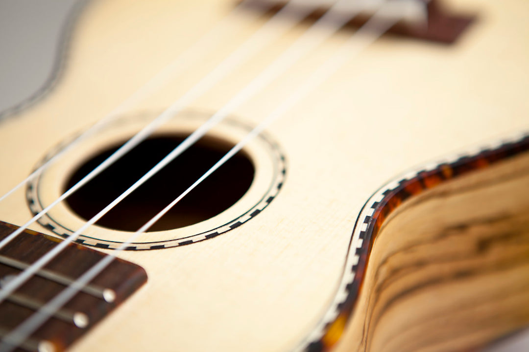 Reno RU210 Soprano Ukulele (Naturale)