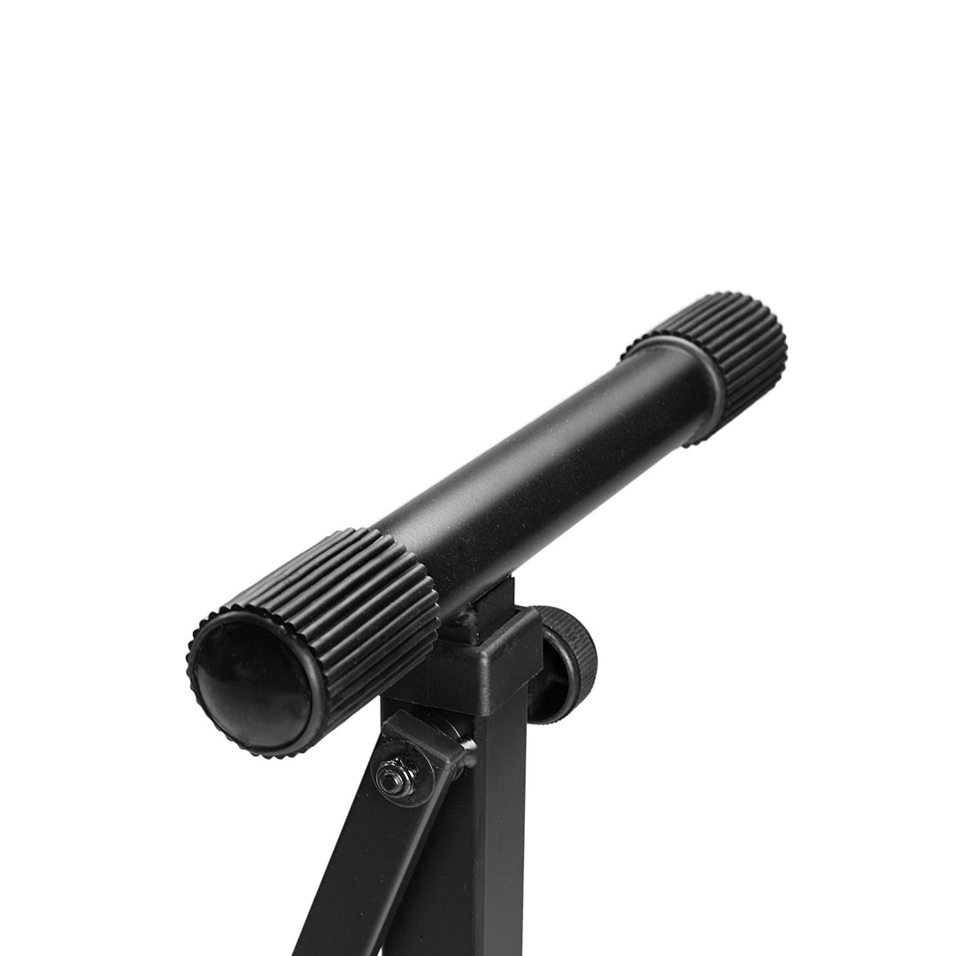 Adam Hall stands SKS 05 - Supporto universale per keyboards e attrezzatura
