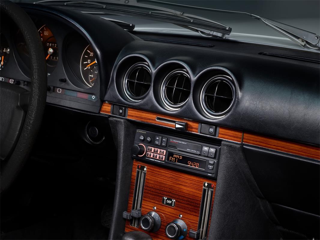 Pioneer SXT-C10PS Autoradio retrò con DAB+ e Bluetooth
