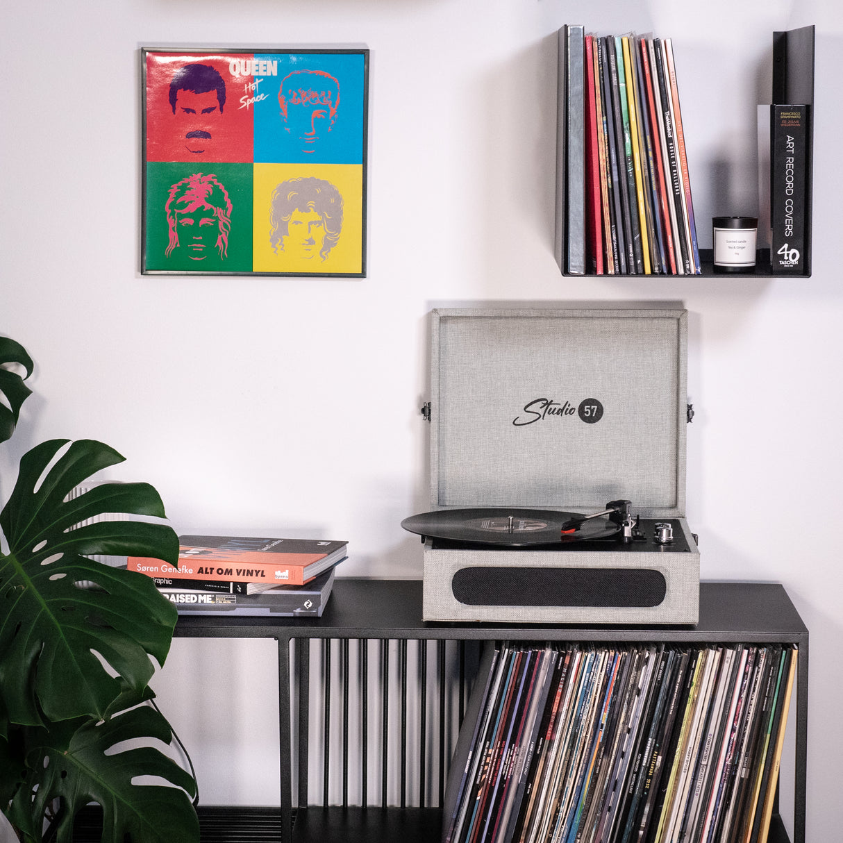 Studio 57 Groovy Turntable (Grey)