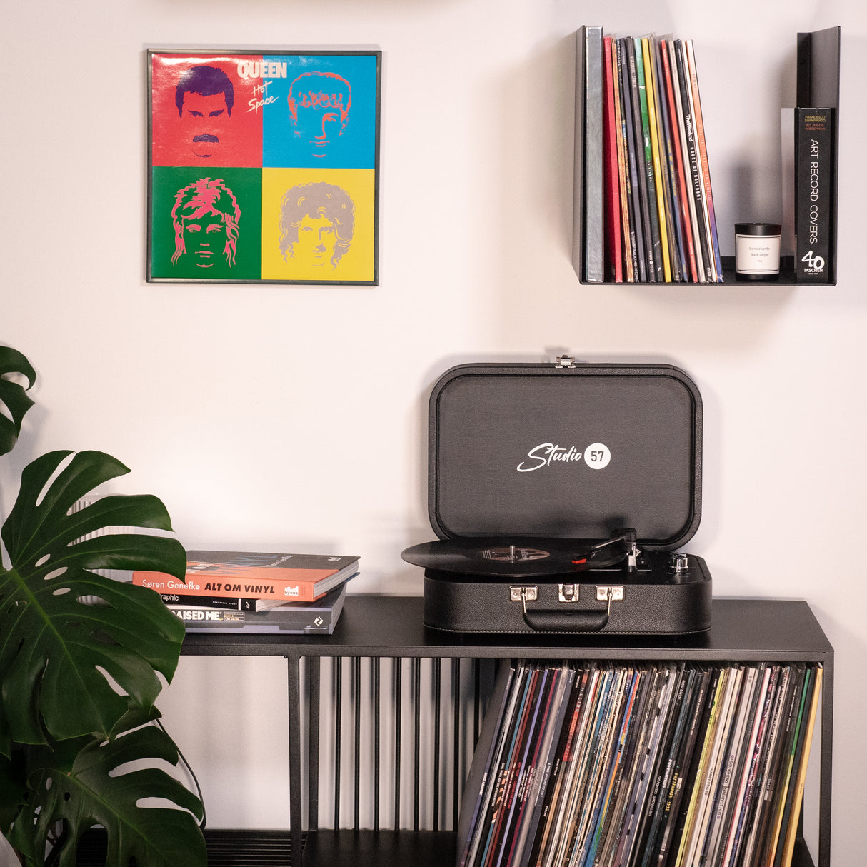 Studio 57 Mellow Turntable (Black)