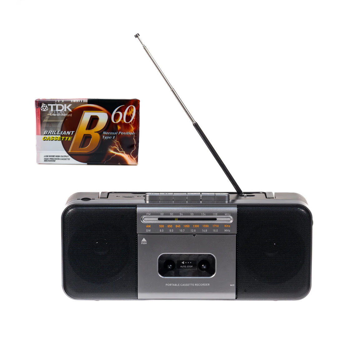 Studio 57 - Lettore di cassette con FM & Bluetooth, Grigio + Cassetta