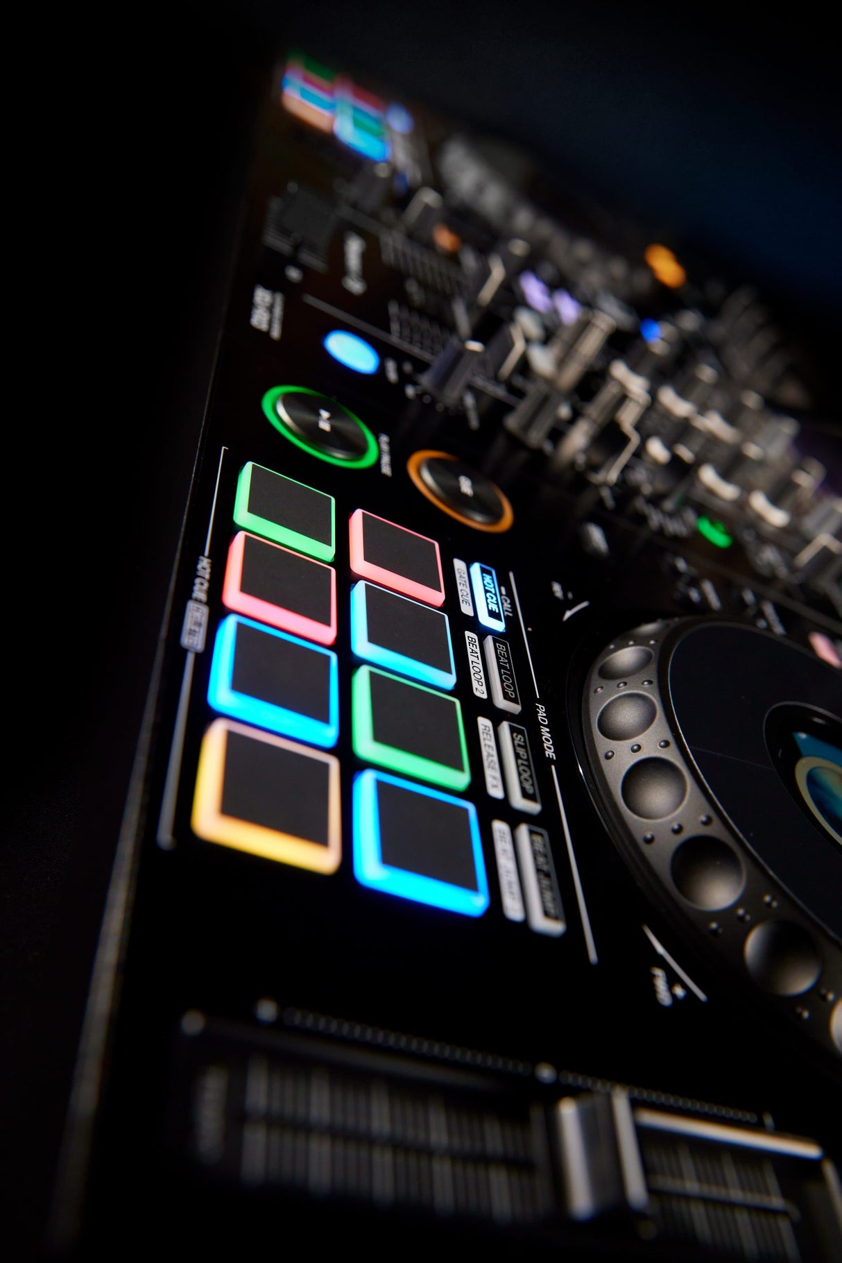 Pioneer DJ XDJ-RX3 DJ Pro Bundle