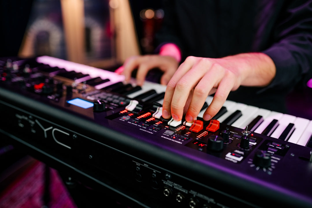 Yamaha YC61 Digital Stage Tastiere (Waterfall)