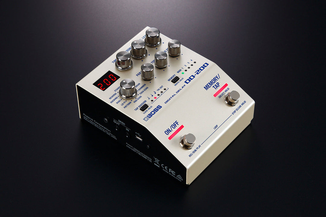 Boss DD-200 Digital Delay Pedale per Chitarra