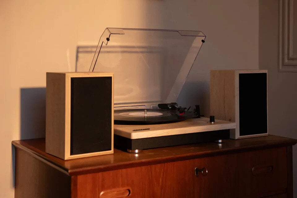 Crosley Brio Giradischi con altoparlanti, Natural