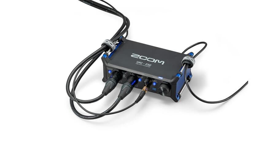 Zoom UAC-232 Schede Audio