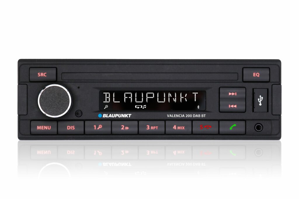 Blaupunkt Valencia 200 DAB BT Car Radio w. DAB+ and Bluetooth