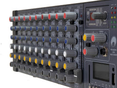 OMNITRONIC RM-1422FX USB Mixer da rack