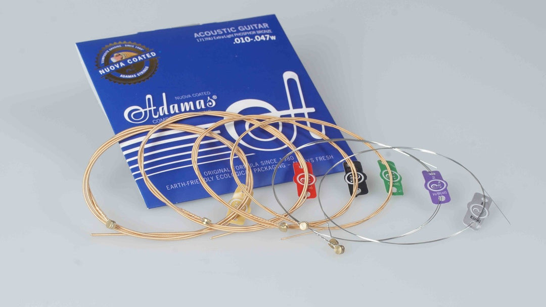 Adamas Strings per Chitarre acustiche Nuova Phosphor Bronze coated round core - Adatte anche a persone allergiche (1717NURC)