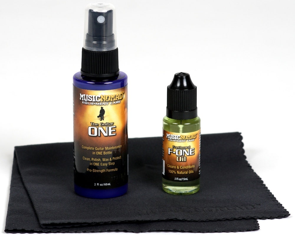 MusicNomad MN140 Premium Kit Chitarre Care