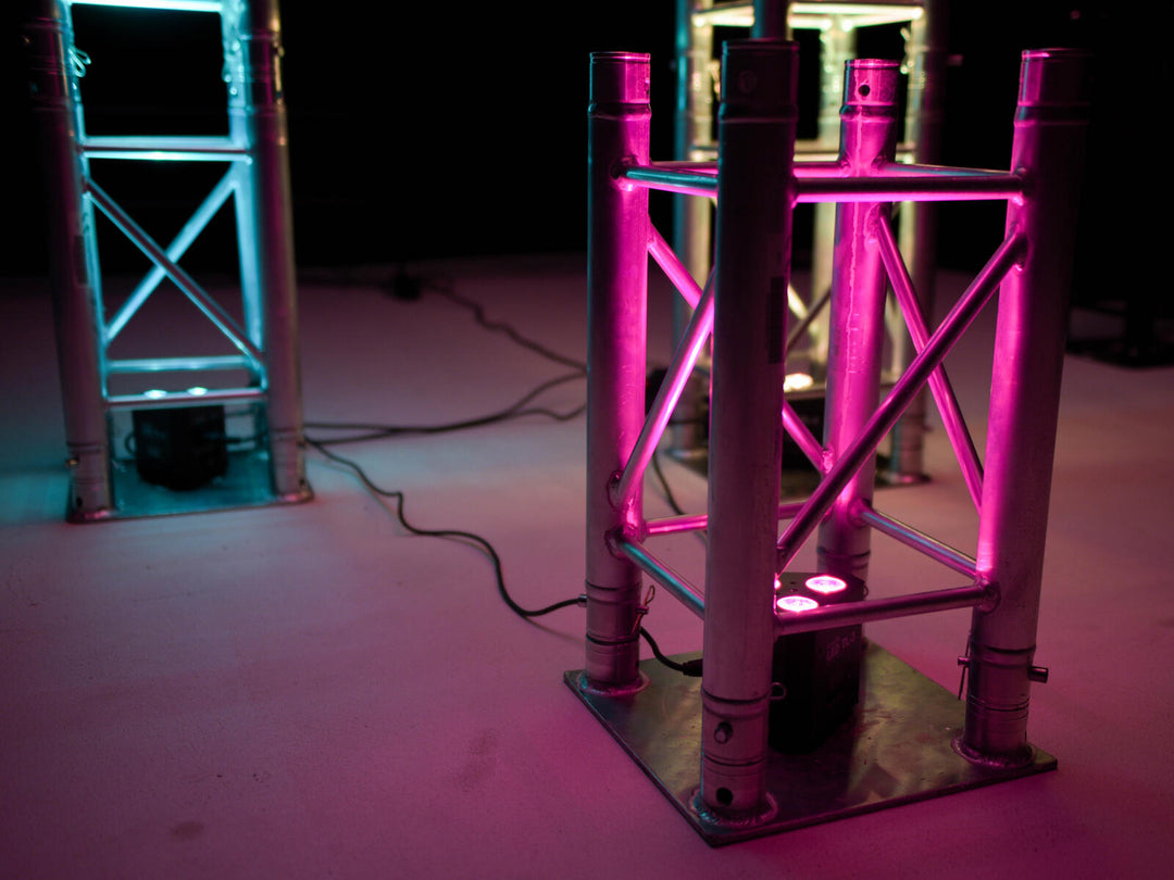 Eurolite LED TL-3 RGB+UV luce per truss