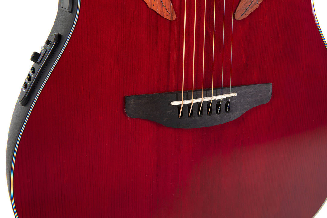 Ovation Chitarra elettrica acustica Celebrity Elite Mid Cutaway - Ruby Red (CE44-RR-G)
