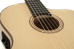 GEWA Chitarra classica elettrica acustica Pro Natura Silver Samba - Chitarra elettrica acustica (Cutaway)