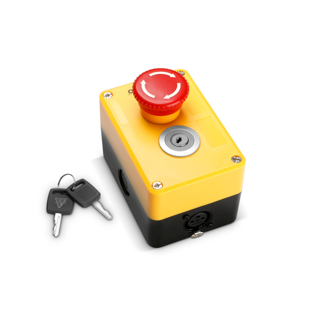 Cameo EKS XLR - Interruttore di arresto d'emergenza con comando a chiave
