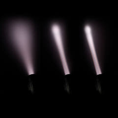 Cameo Q-SPOT 40 RGBW WH - Compatto faretto con 40W RGBW LED in involucro bianco