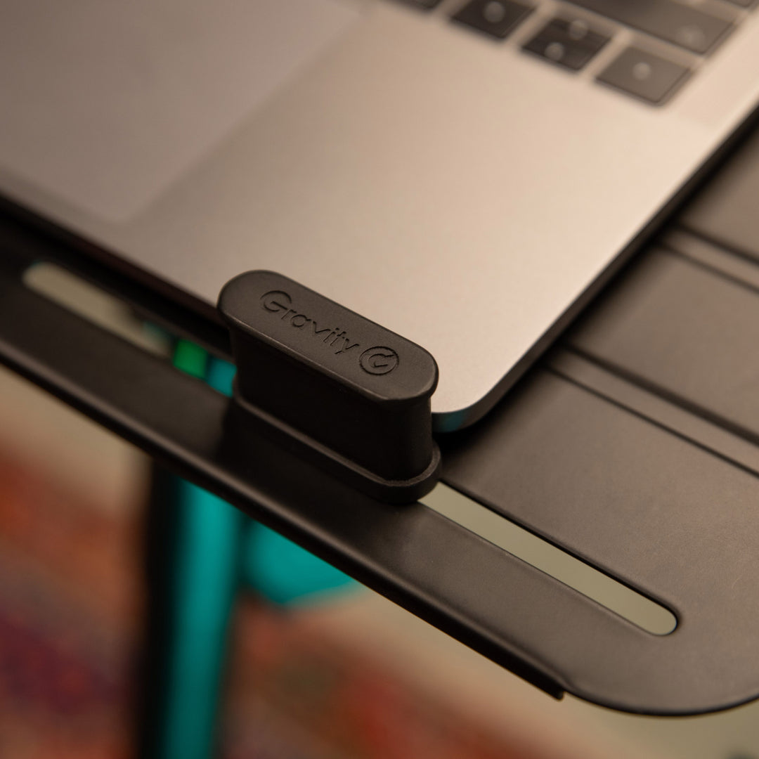 Gravity LTS T 02 B - Supporto universale per laptop con perni di sostegno regolabili e base in acciaio, nero
