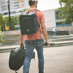 Gravity SP 5112 B - Supporto per altoparlante da viaggio