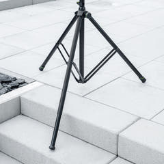 Gravity SP VARI®-LEG 01 - piedino di livellamento per stativi per altoparlanti e luci