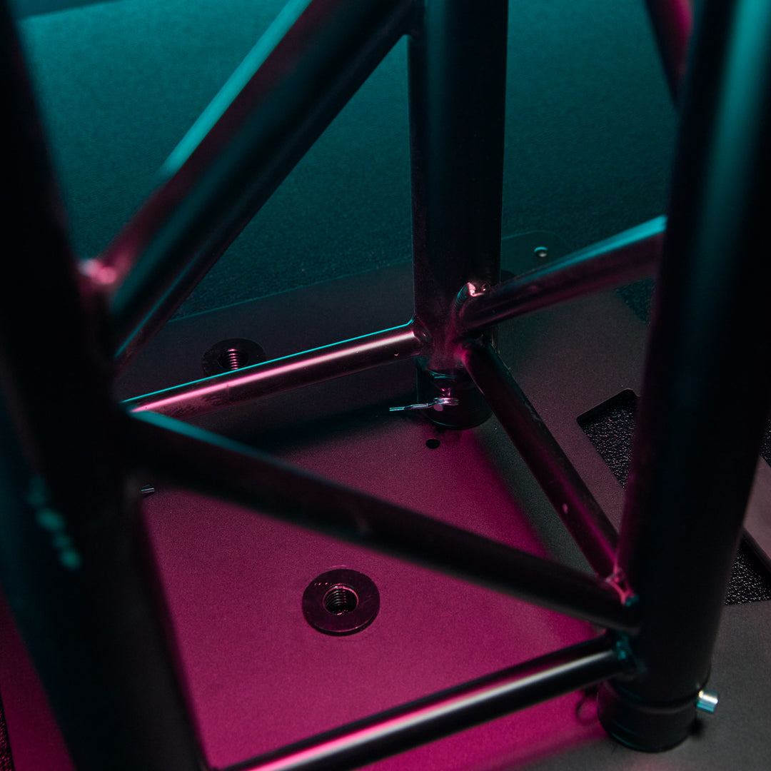 Gravity TWB 431 T B - base tour multifunzionale quadrata in acciaio con possibilità di montaggio truss