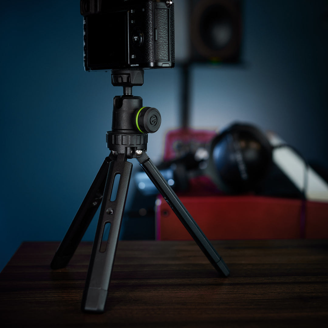 Gravity VS TRIPOD 01 B - Supporto universale da tavolo a treppiede
