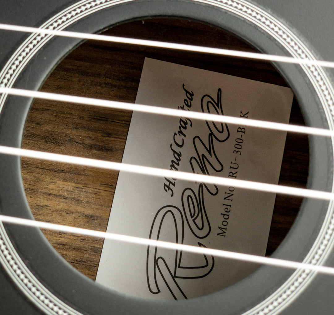 Reno RU300 Grand Concerto Ukulele (Nero)