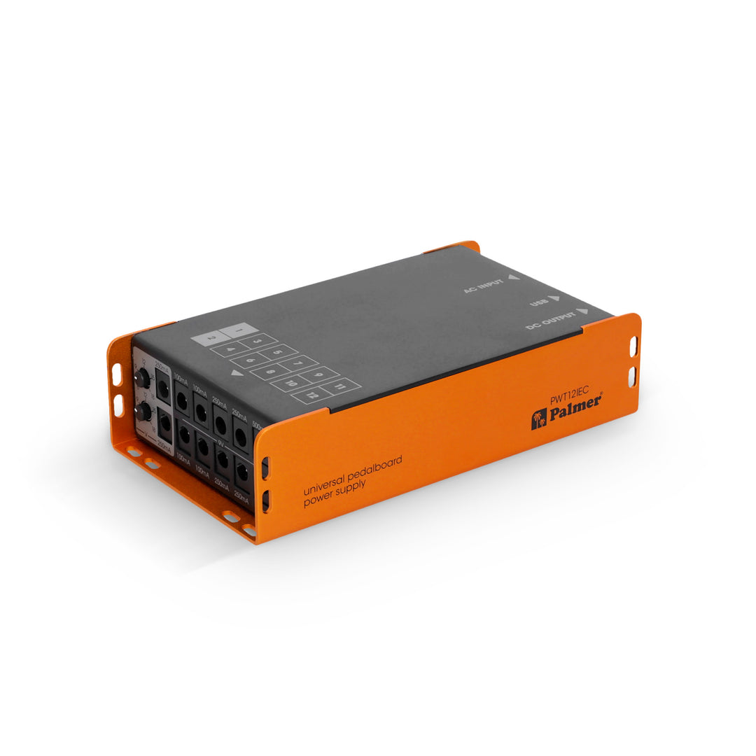 Palmer PWT 12 IEC - alimentatore universale per pedalboard con USB