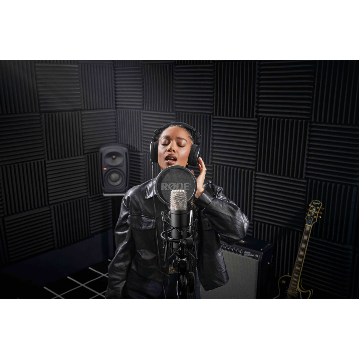 RØDE NT1 Signature Series Studio Microphone (Black)