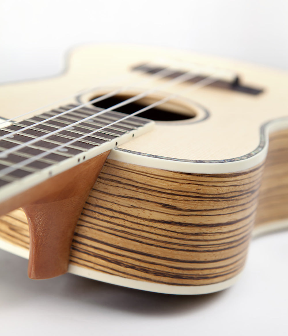 Reno RU320 Grand Concerto Ukulele (Naturale)