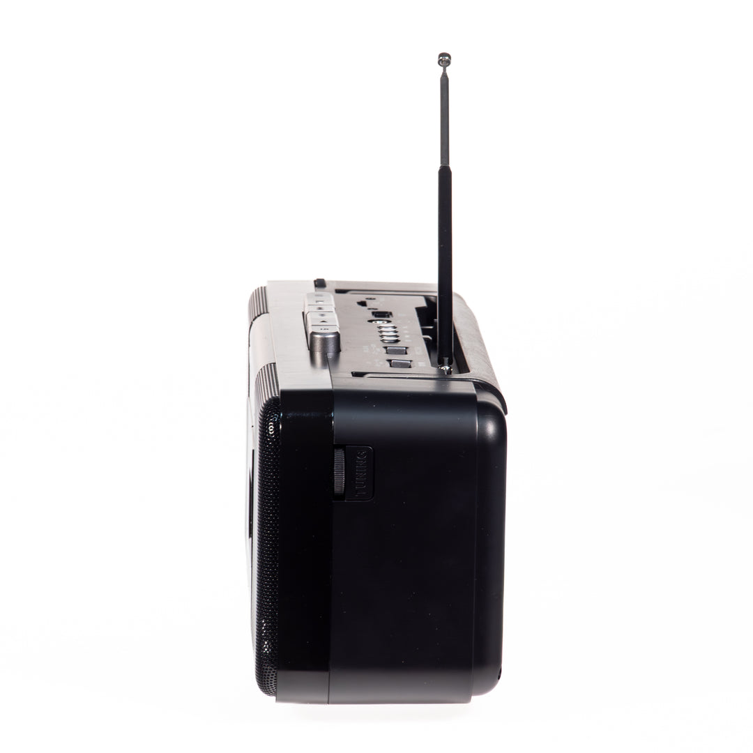 Studio 57 - Lettore di cassette con FM & Bluetooth, Nero + Cassetta