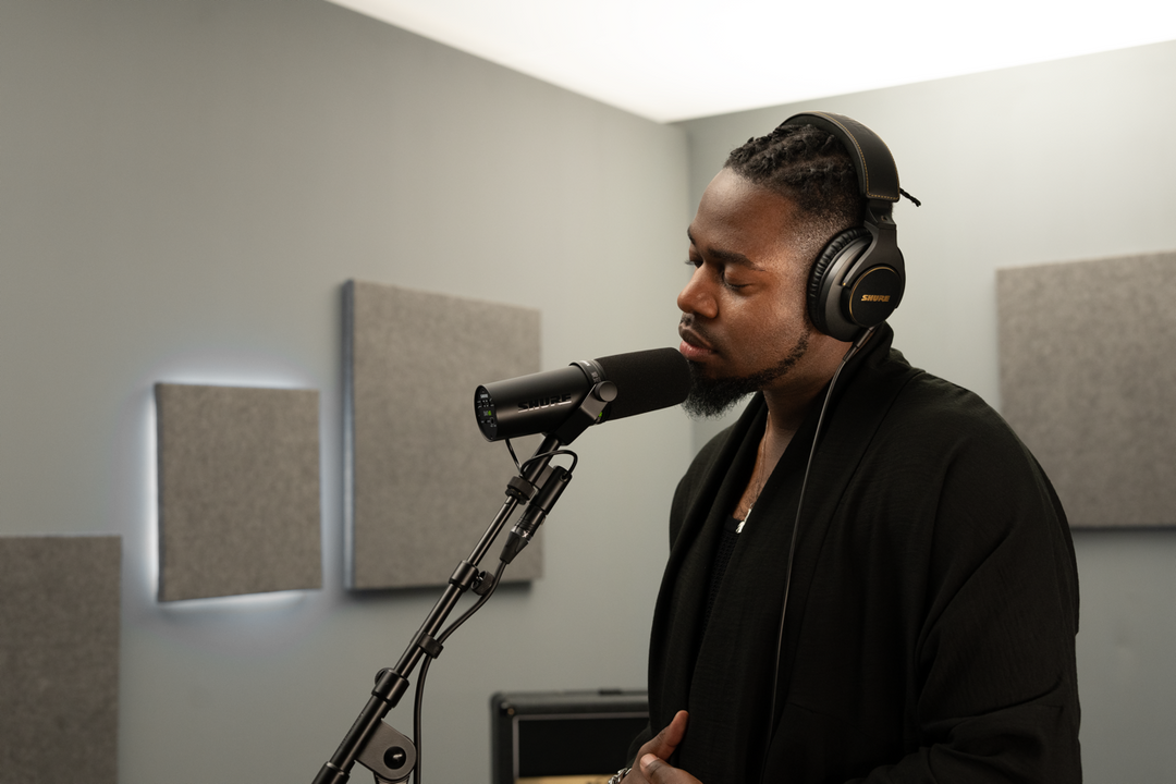 Shure SM7dB Microfono Dinamico Attivo per Podcast