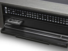 Tascam registratore master DSD/PCM a 2 canali e convertitore AD/DA